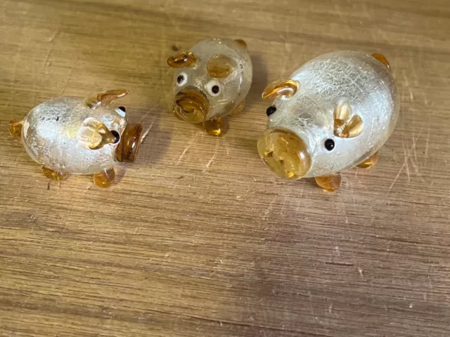 Set Of 3 Small Cute Handmade Glass Pigs