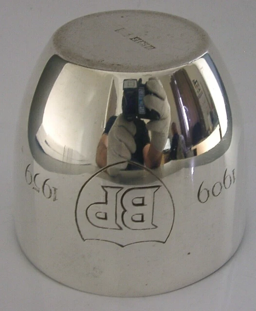 RARE ENGLISH SOLID STERLING SILVER BP OIL SOUVENIR TUMBLER WHISKY CUP 1959 114g