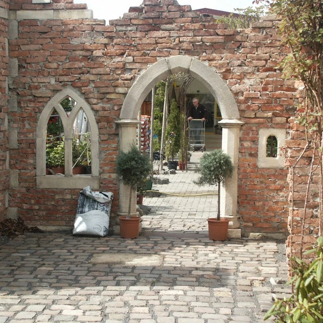 285 mattoni mattoni spirale di erbe letto a soppalco cucina outdoor muro in rovina