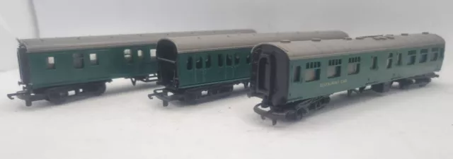 Rake Of 3X Triang Tt Model Railway Sr Southern Suburban Coaches / Carriages