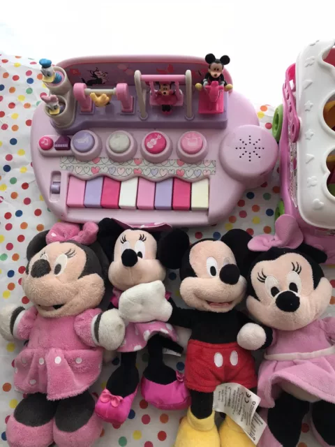 Disney baby minnie deals shape sorter bus