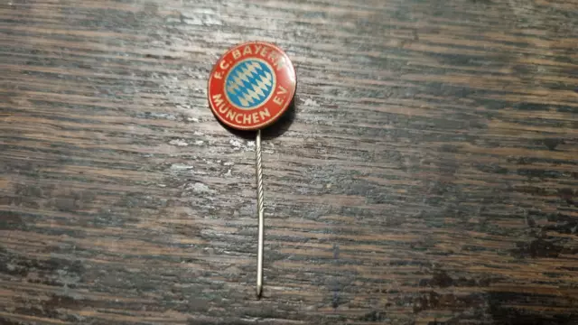 Alte Anstecknadel Fußball FC Bayern München  B11456