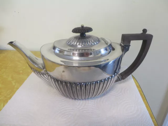 Antique Edwardian Teapot William Hutton & Son, Silverplate Sheffield 0400