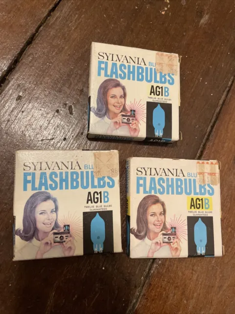 3 Paquetes Vintage Sylvania Blue Dot Flashbs AG1B - 12 por paquete -36 en total - NUEVO