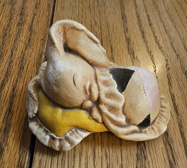 VINTAGE MOORCRAFT TINKER Ware cuddles sleeping bunny Figurine