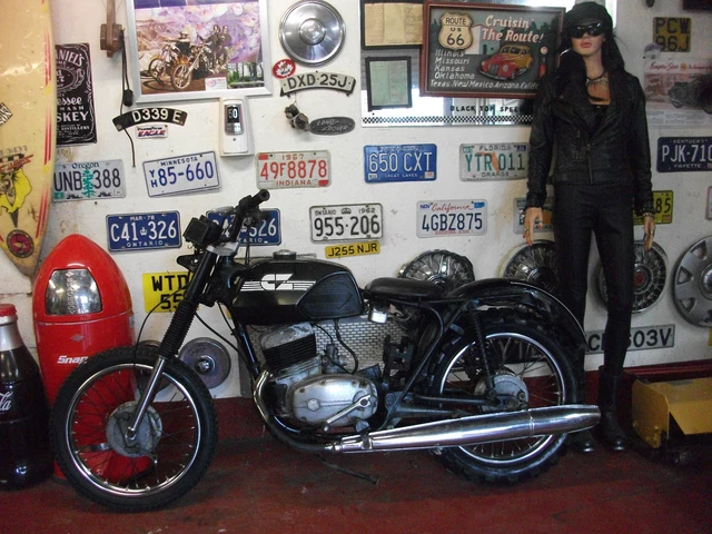 CZ 175 125 CLASSIC TWO STROKE TRIALS or BOBBER PROJECT JAWA CZ - Main Image