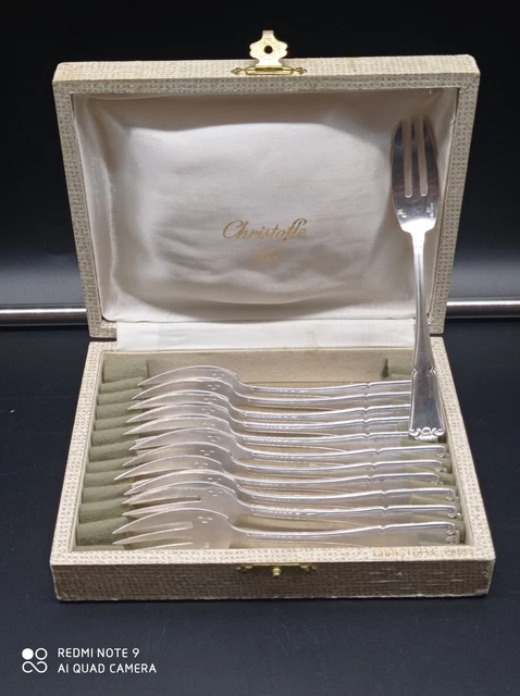 Christofle modèle Atlantide 12 couteaux de table 24,5 cm très bel état