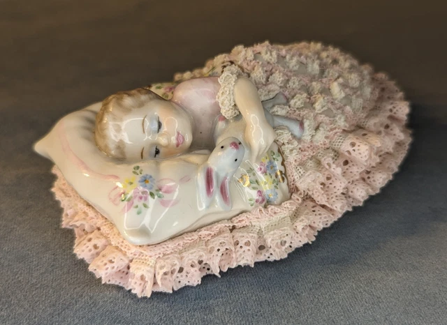 VINTAGE IRISH DRESDEN Porcelain Lace 