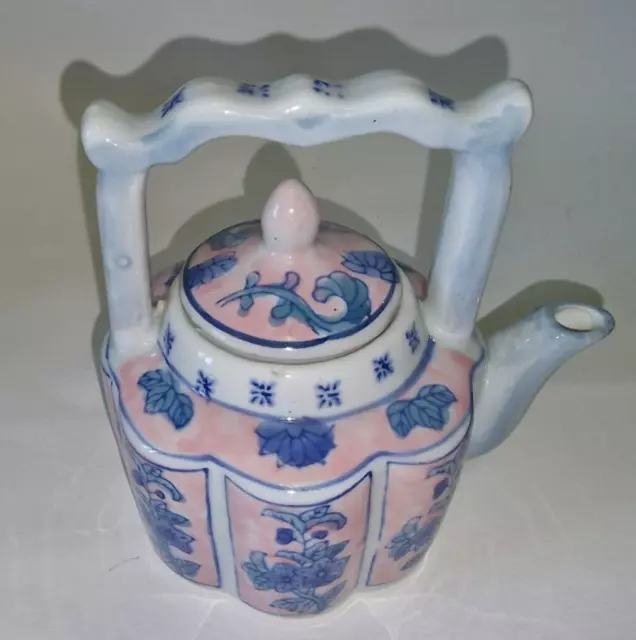 Antica Teiera in porcellana cinese Made in Cina