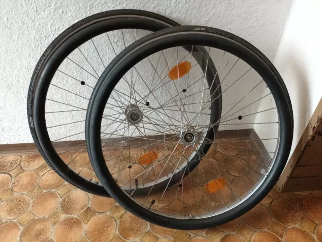 2 Räder für Rollstuhl - Reifen mit Pannenschutz, Greifreifen mit Gummiüberzug