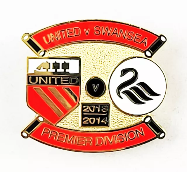 Manchester United vs Swansea City Football Club Enamel Pin Badge 2013 14