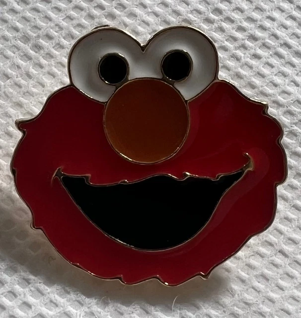 Elmo Enamel Pin Badge NEW GIFT Stocking Filler Character Cute Clip Back Puppet