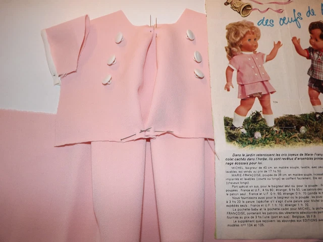 KIT découpé VETEMENT,poupee ancienne FRANCOISE.MODES ET TRAVAUX Avril 1969