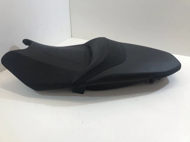 Selle YAMAHA XP 560 TMAX 2020-2021 – Occasion, Modèle Chauffant, Léger Trou