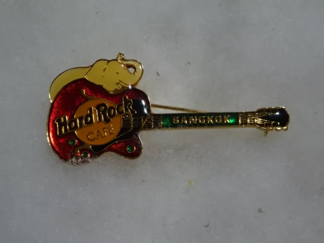 Hard Rock Cafe pin Bangkok Red Gibson Byrdland Guitar with Elephant - Clasp