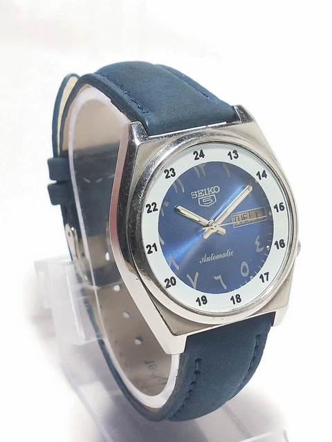 Vintage  Seiko  Automatic Movement Day Date Analog Dial Wrist Watch F226