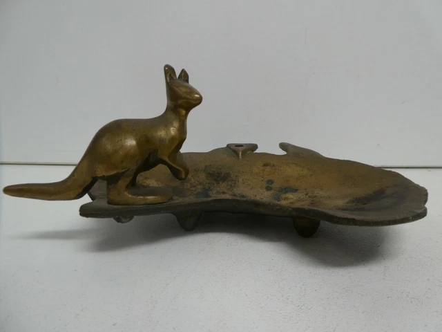 ANTIQUE CAST BRASS Kangaroo Statue & Map Of Australia Ashtray Bowl Art ...