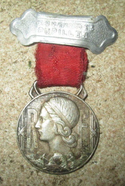 Médaillette Cyclisme - REVUE DES SPORTS - 1929 - Argent Plaqué - Collection