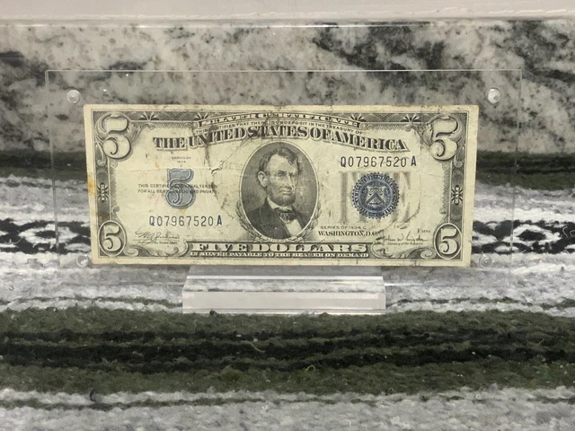 1934 C silver certificate 5 five dollars Serial Q07967520 A  Fair Condition
