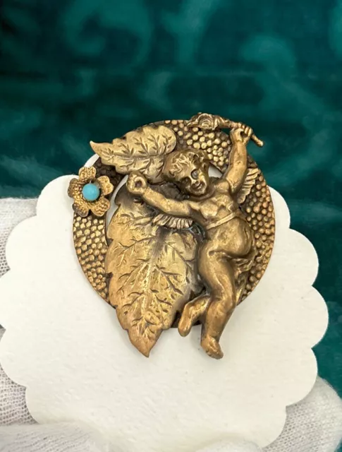 Vtg.signed Gray KINGSBURG Brooch 1930’s Gold Tone Cherub Fur /dress Clip Nice