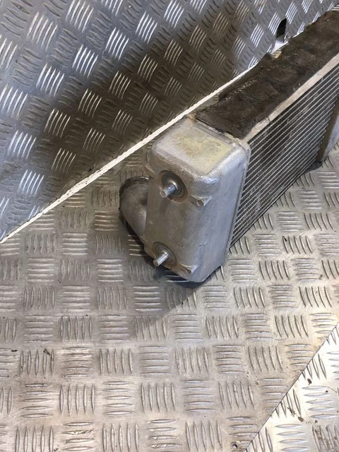 LAND ROVER DISCOVERY 2002 Diesel intercooler radiator IRG18726 £176.99 ...