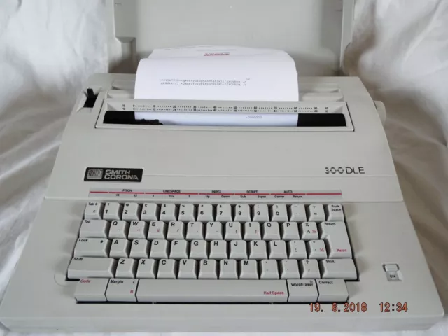 Máquina de escribir eléctrica Smith Corona 300 DL