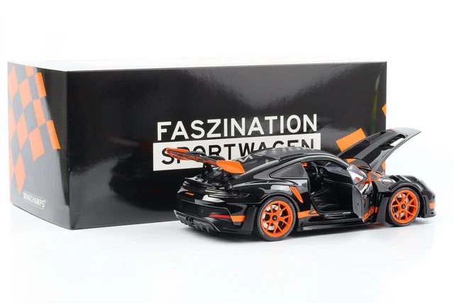 Porsche 911 992 GT3 RS Modellauto 1/24 – In Weiss Mit Individuellem Wunschkennzeichen