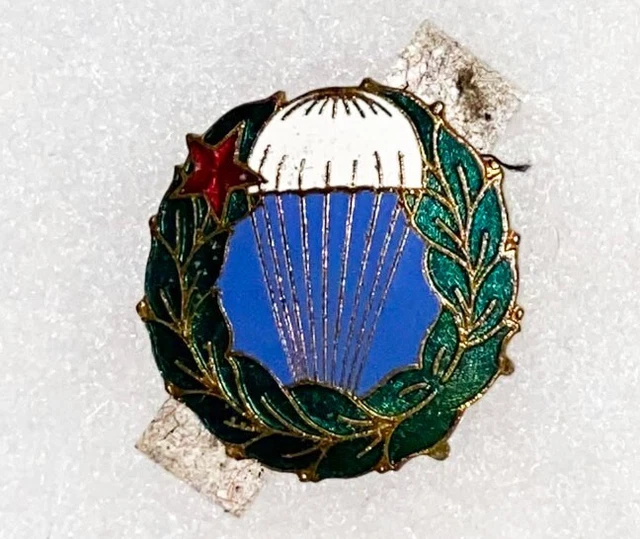 Hungarian Para / Airborne Jump Beret Badge