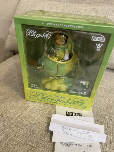 AUTHENTIC POP MART Mega Space Molly 100% Blooming Golden