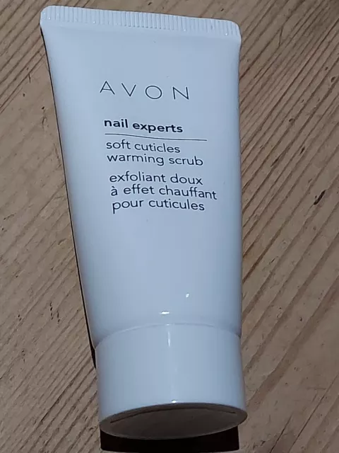 Avon Nail Experts weiche Nagelhaut wärmendes Peeling, 30 ml