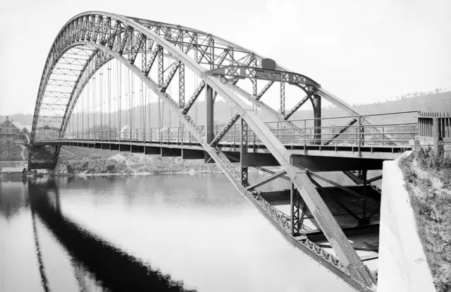 1905-10 Arch Bridge, Bellows Falls,VT Vintage Photograph  11" x 17" Reproduction