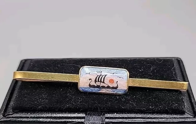 Make.N Crystal Charm32 - Diagonal Rectangle Make.N Crystal Charm32 - Diagonal Rectangle