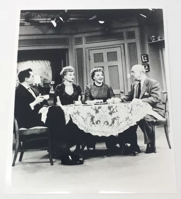 I LOVE LUCY 8X10 Glossy Black and White Photo Picture TV Show Classic Television