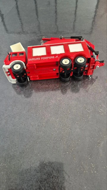 SIKU 1749, Magirus Multistar TLF Voiture de Pompiers avec Bras Télescopique et Échelle Extensible, 1:87, Métal,Plastique, Rouge/Blanc, Echelle Extensible