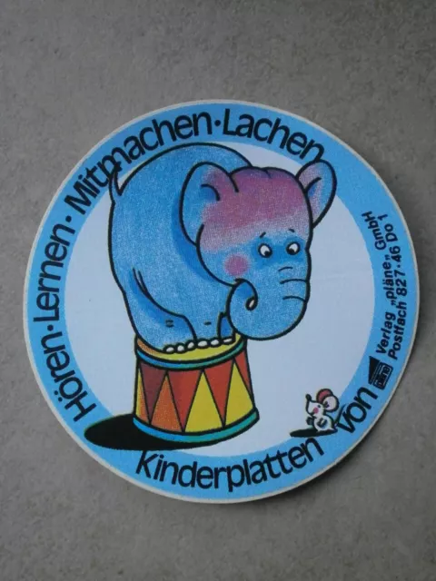 Alter Aufkleber aus einer Sammlung "Kinderplatten Hören Lernen Mitmachen Lachen"