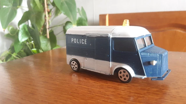 Collector : moto et side-car Police militaire (Minialuxe