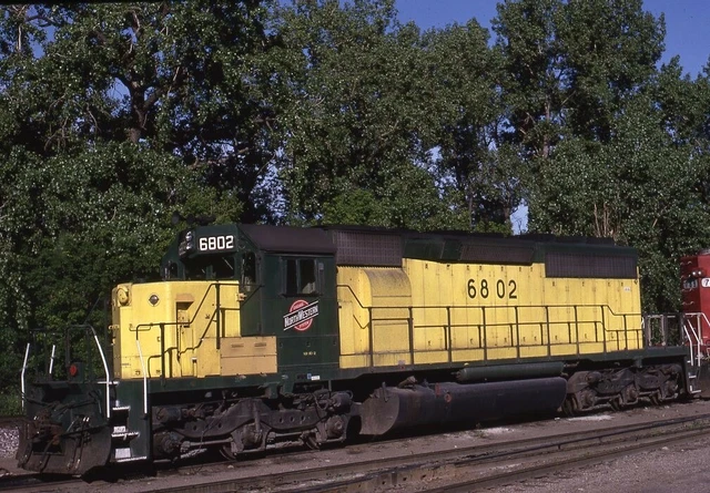 CNW CHICAGO NORTH WESTERN Railroad Train Locomotive 6802 ST PAUL MN Photo Slide