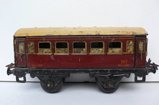 Hornby R9300 Thomas and Friends - Wagon Triple Pack A
