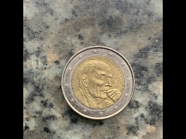 2 EURO RARE commémorative "François Mitterrand" 1916/2016 en bon état