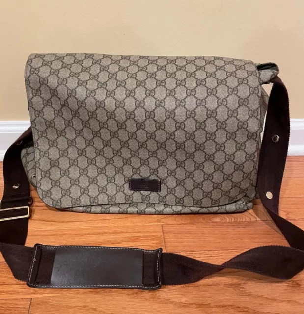 Gucci Diaper Bag, Brown, Spill-Proof, Medium with changing pad. Authentic.