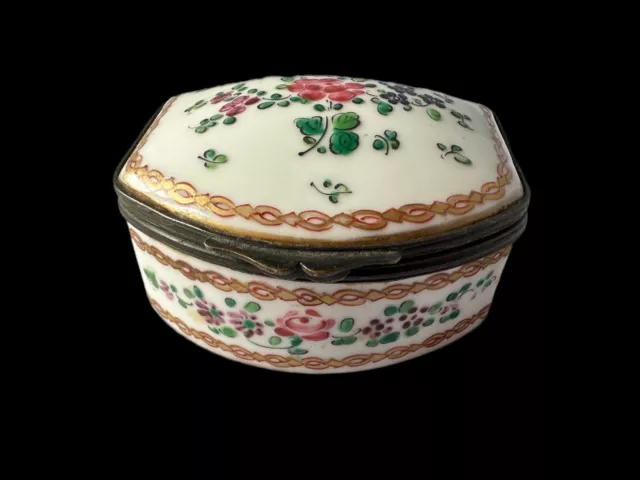 Fine Antique 19th Century Samson Paris Porcelain Box Faux Oriental Mark