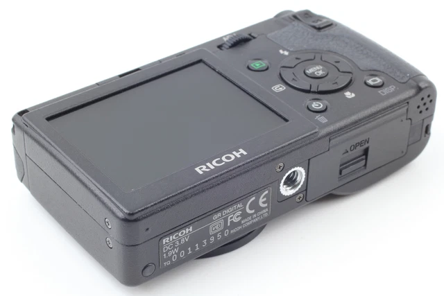 [Near MINT Count:5422] RICOH GR DIGITAL 8.1MP Compact Digital Camera Black Japan 9