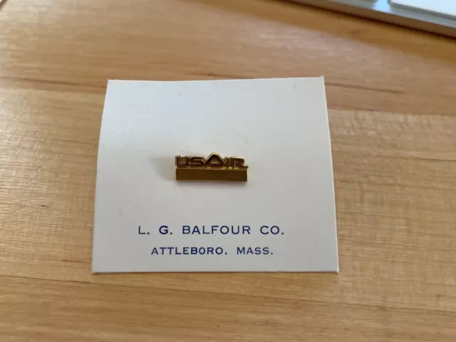 US Air Service Pin. New Old Stock.