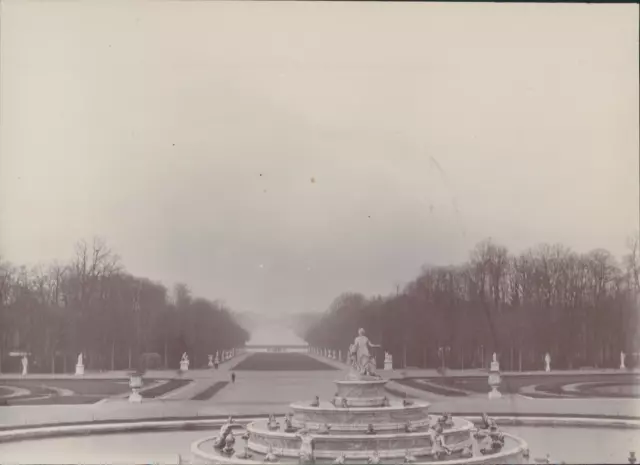France, Versailles, Fontaine et bosquets, ca.1911, Vintage citrate print Vintage