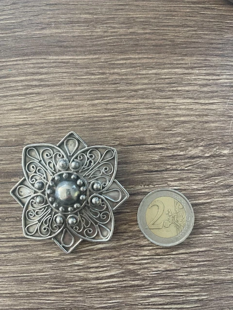 Ancienne broche en argent filigrane - Montres & Bijoux