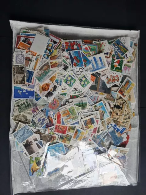 finland collection postage stamps Loose MODERN Good/fine Used Approx. 200gm.