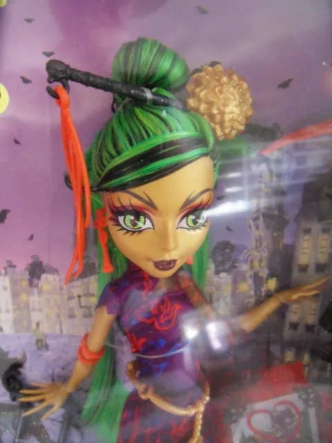Monster High Jinafire Scaris City of Frights - New  NRFB 3