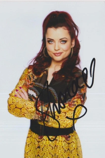 Shona McGarty    **HAND SIGNED**  6x4 photo  ~  Eastenders  ~  AUTOGRAPHED