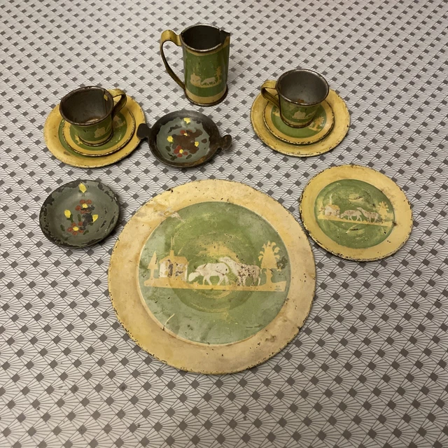 Dinette 1950 - 4 anciens jeux en tôle lithographiée Canard