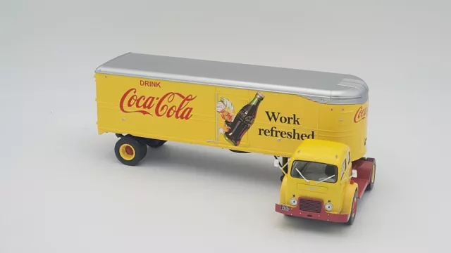 Camion Americain N°64 White 3000 Semi-Remorque Fourgon Coca-Cola 1950 Ixo Altaya